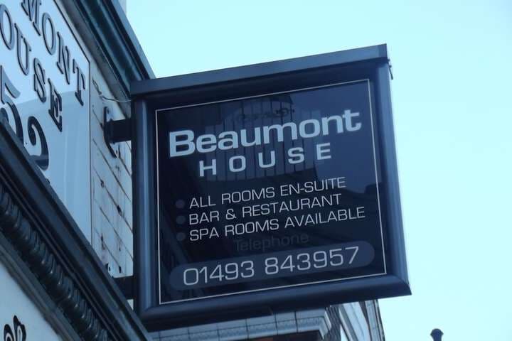 Beaumont House photo 2