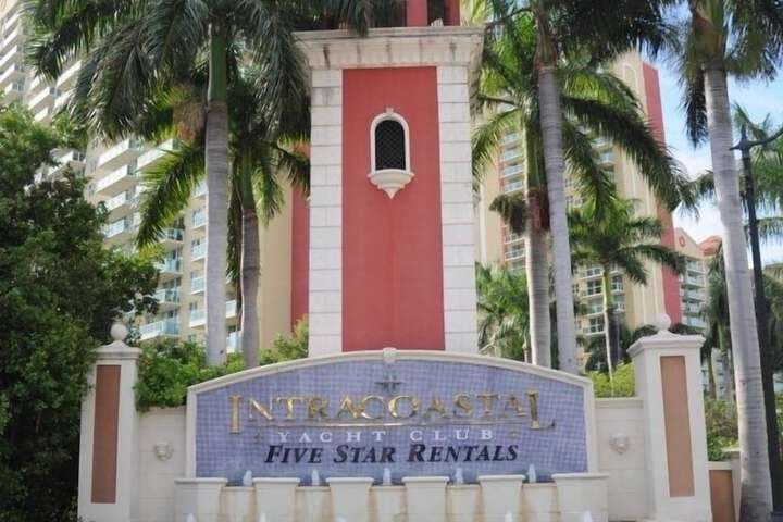 America Luxury Intracoastal Apartments photo 2