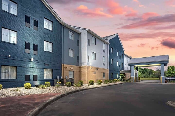 Country Inn & Suites by Radisson Pickerington OH photo 2