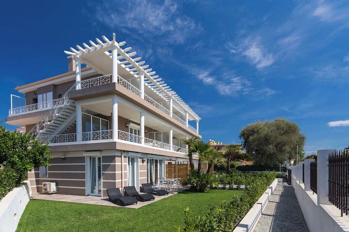 Villa Velvet photo 2