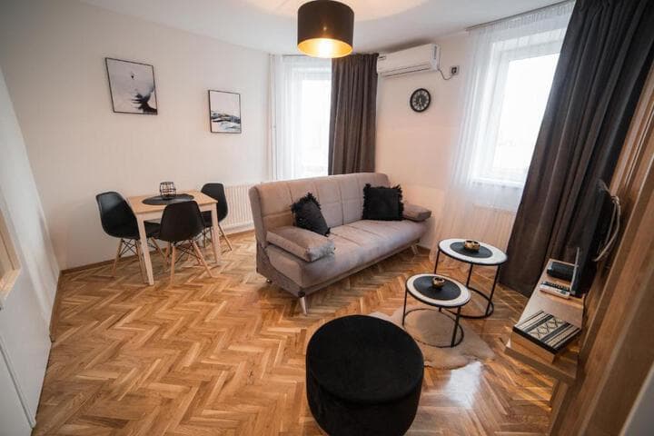 Royal Apartment photo 1