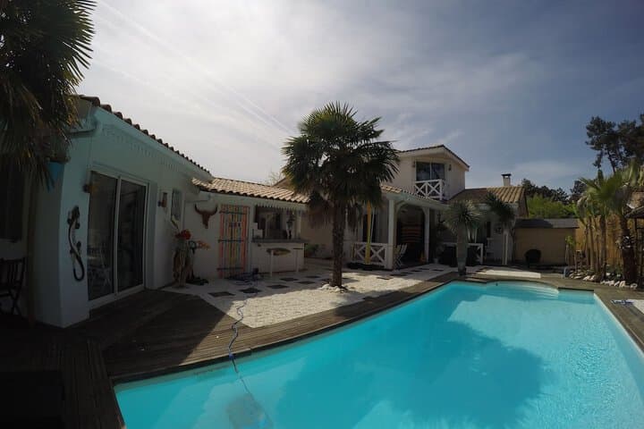 Gujan-Mestras destination view