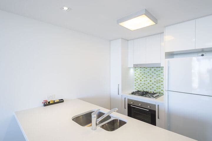 Eastwood Apartments photo 2