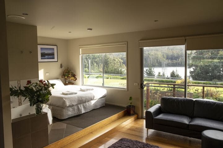 Little Norfolk Bay Events&Chalets photo 3