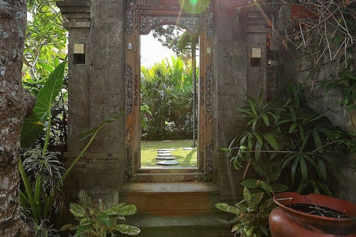 The Sanyas Retreat photo 3