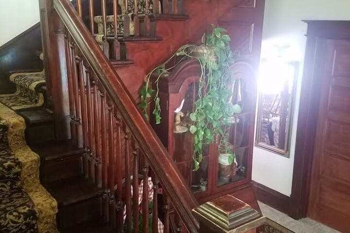 Spurs n Lace Bed & Breakfast Inn photo 3