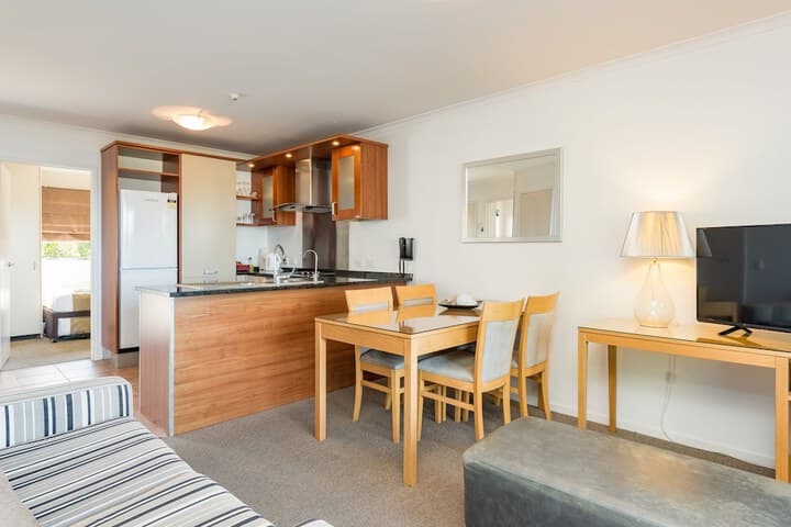Blue Pacific Quality Apartments photo 2
