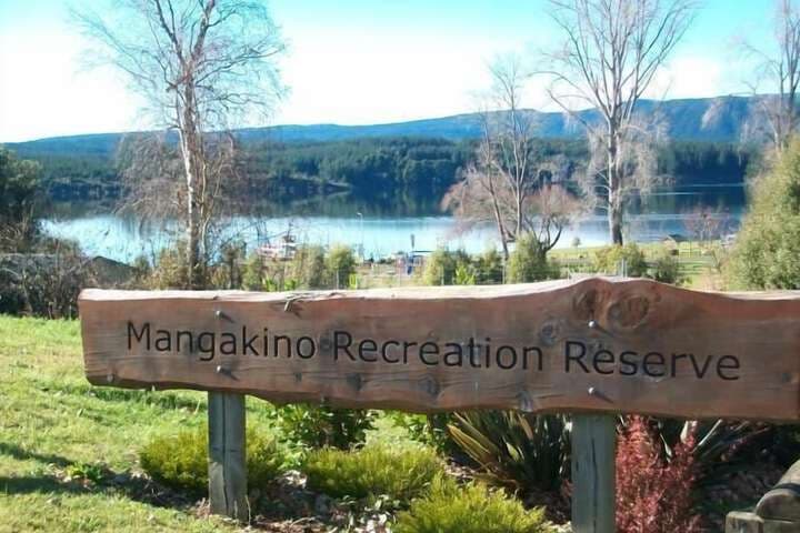 Lake Maraetai Lodge Hostel photo 2