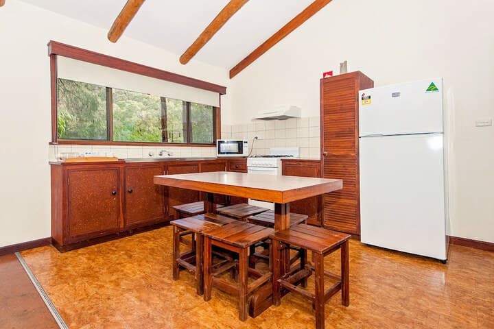 Evedon Park Bush Retreat photo 4