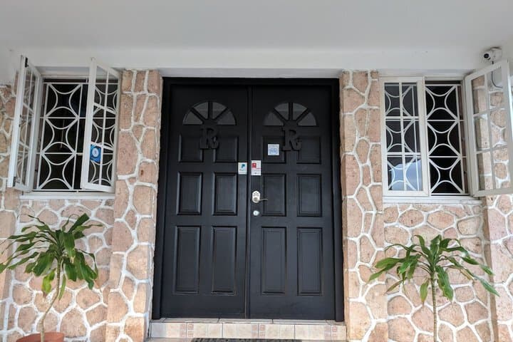 Rockhampton Retreat Guest House photo 2