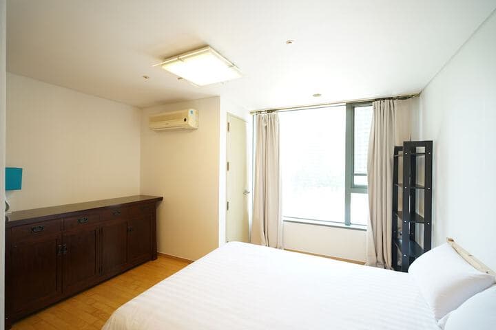 Jamsil Stn & Galleria Palace Apt B photo 3