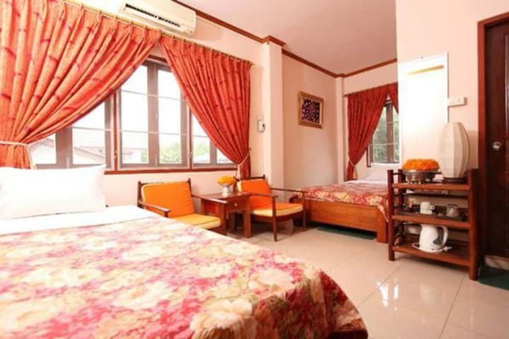 Nalinthone Guesthouse photo 5