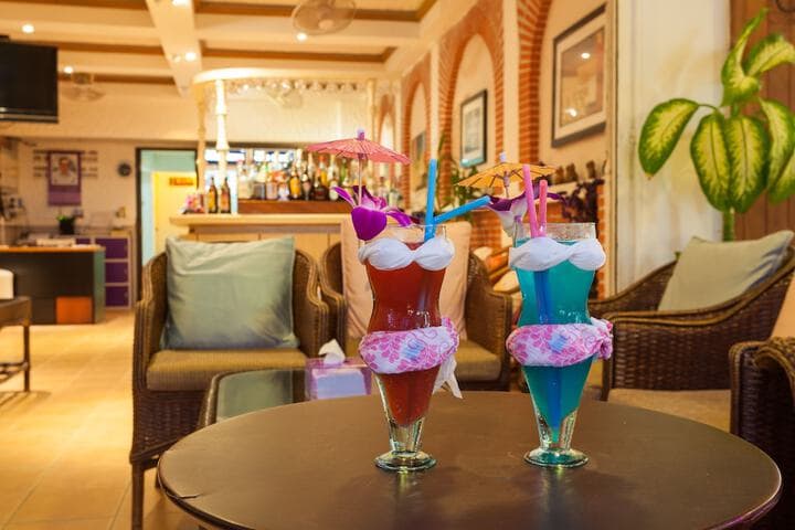 Karon Sunshine Guesthouse & Bar photo 4