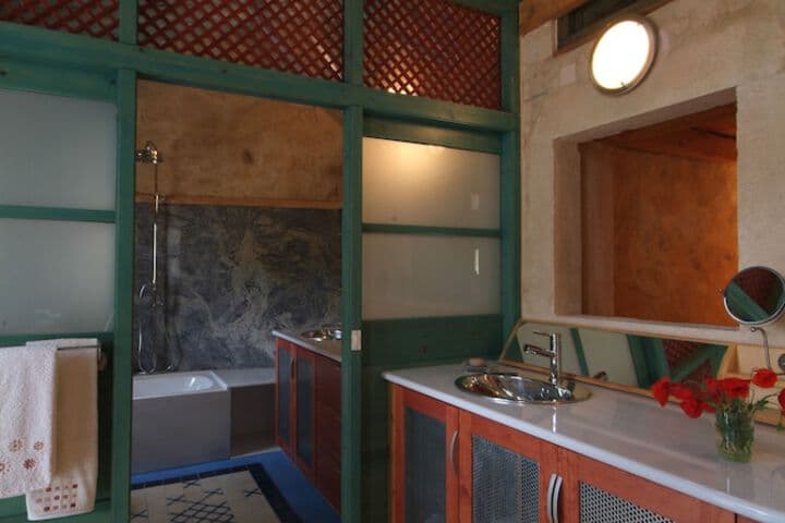 The Milios House photo 3