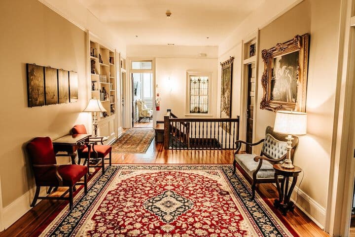 Heritage House Bed & Breakfast Boutique Adults Only Inn photo 3