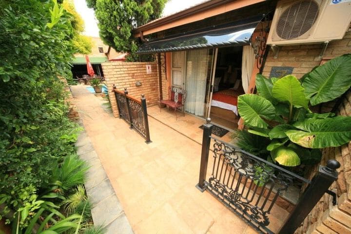 Le Cozmo Guest House photo 2