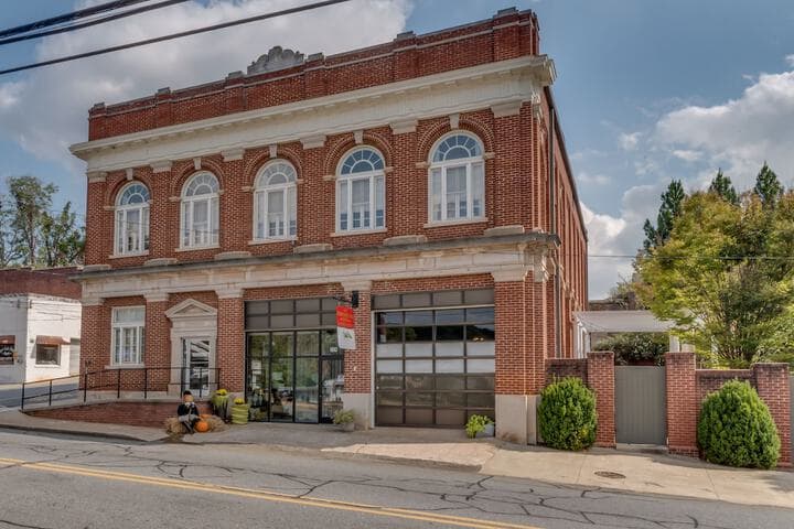 The Firehouse Inn photo 5