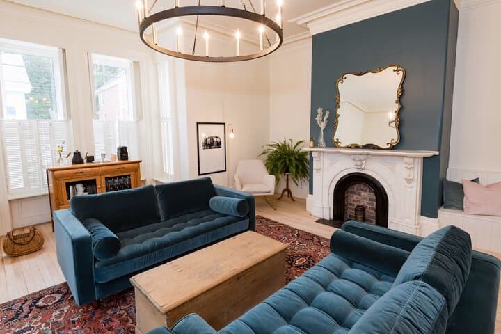 The August House photo 5