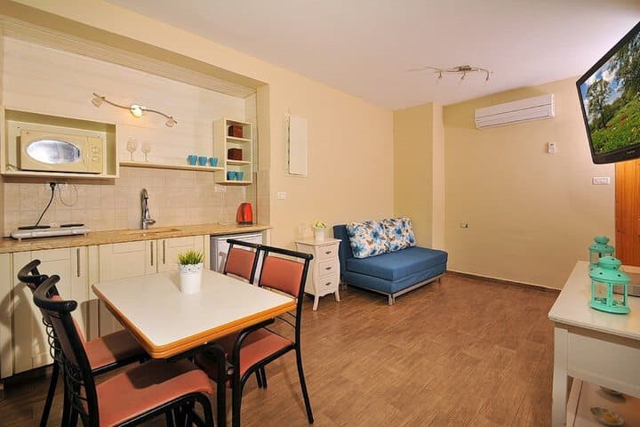 Mul Kineret Suites photo 5