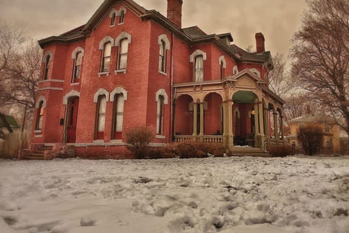 Whiskey Mansion photo 4