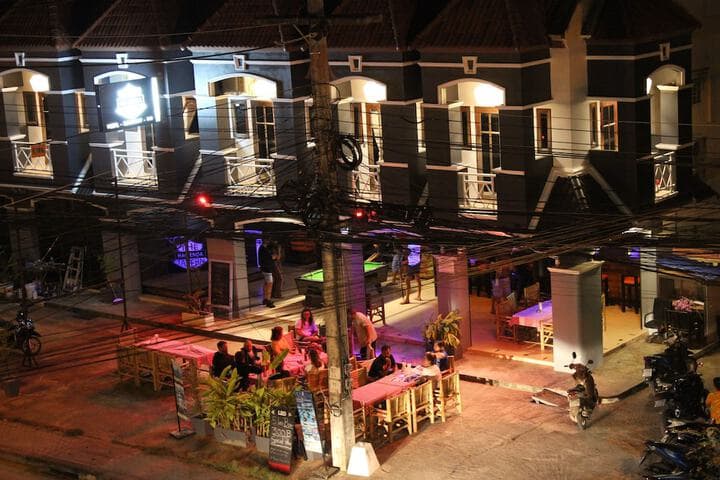 Asia Blue The Tavern Hacienda Hostel photo 4