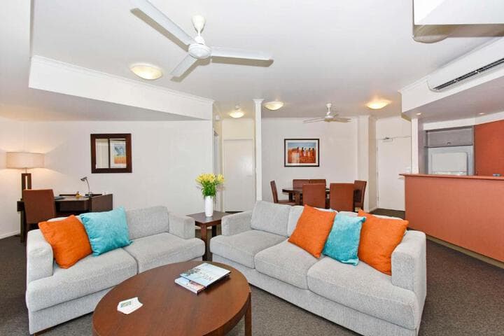 Metro Advance Apartments & Hotel photo 2