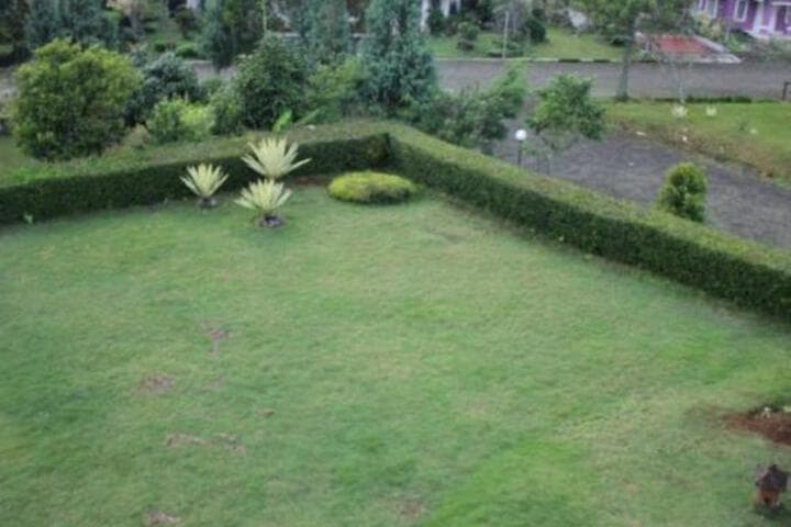 Villa Sophia Cimacan Puncak photo 5