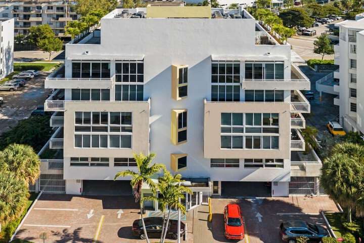 Roami at Sunny Isles photo 2
