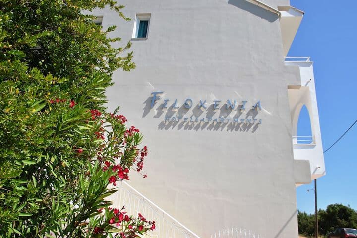 Filoxenia Hotel & Apartments photo 4
