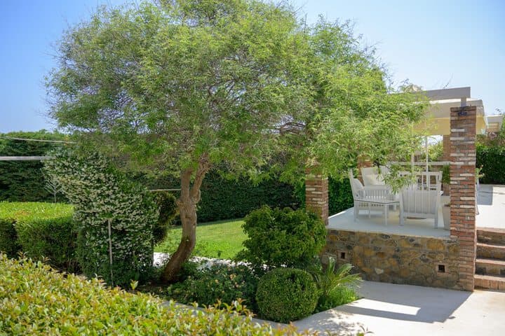 Oikies Small Elegant Houses photo 2