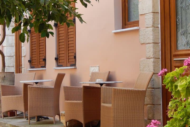 Kasteli Suites photo 5