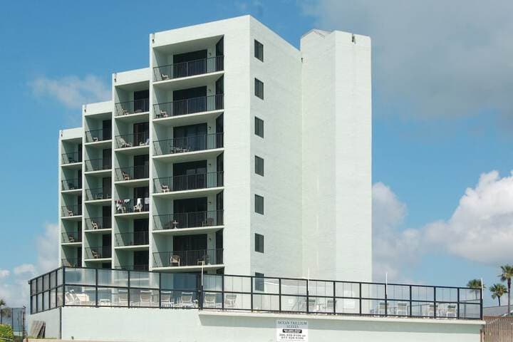 Ocean Trillium Suites photo 2