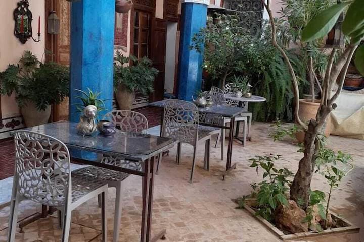 Riad Tara photo 2