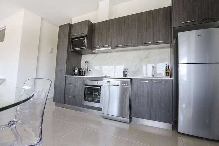 Indulge Apartments CBD photo 5