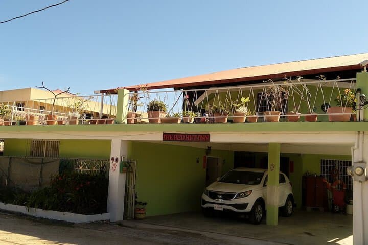 The Red Hut Inn photo 3