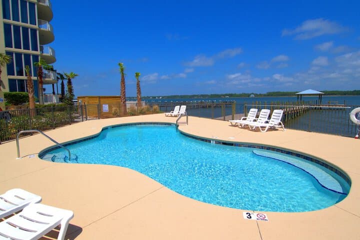 Oyster Bay destination view