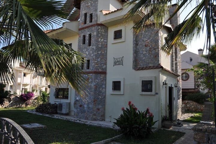 Villa Phoenix photo 2