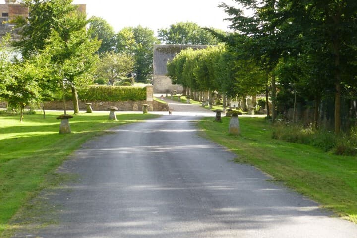 Overtown Manor photo 5