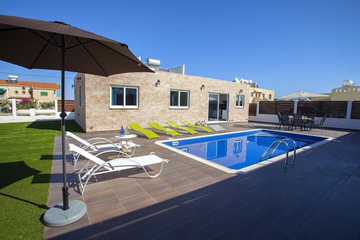 Protaras Villa Hollywood photo 2
