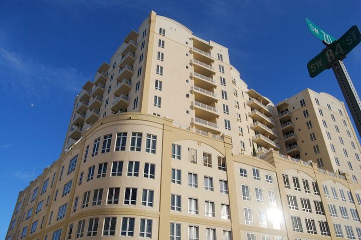 Towers of Dadeland by Miami Vacations photo 3