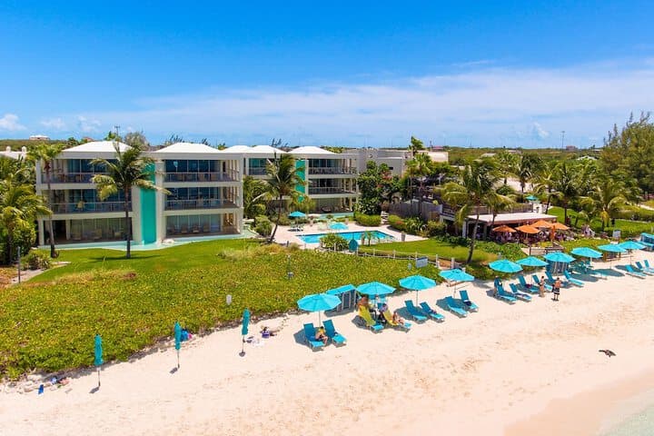 Coral Gardens on Grace Bay photo 2