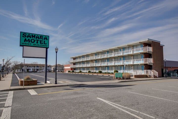 Sahara Motel photo 4