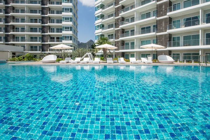 The Sea Condominium photo 3