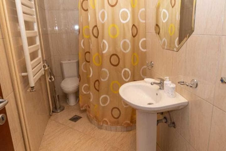 Royal City Apartments photo 4