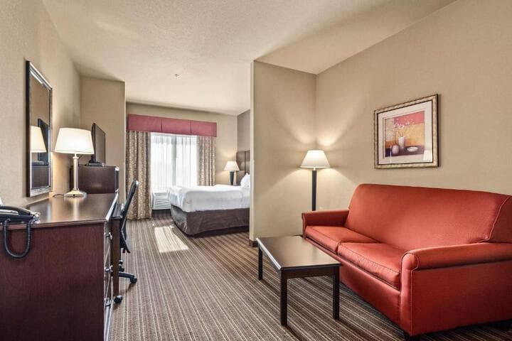 SureStay Plus Hotel by Best Western Portland Route 52 West photo 3