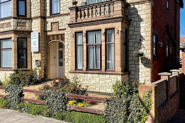 Lyndene Holiday Apartments photo 2