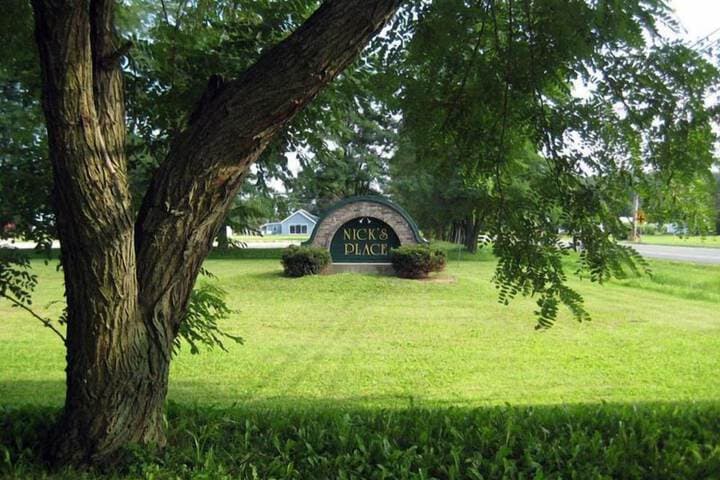 The Seasons Inn at Nicks Place photo 2