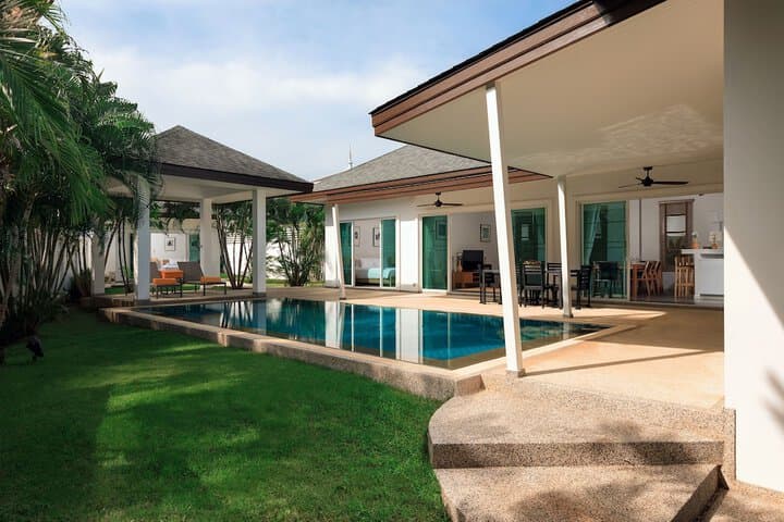 CASABAY Luxury Pool Villas by STAY photo 4