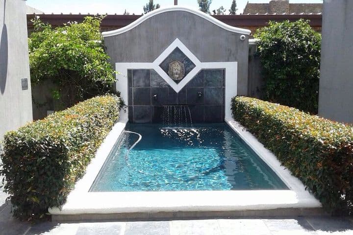 Lemoenkloof Guest House photo 4