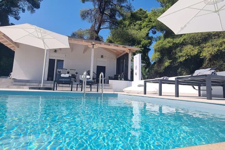 Luxurious Villa Anna Maria photo 2